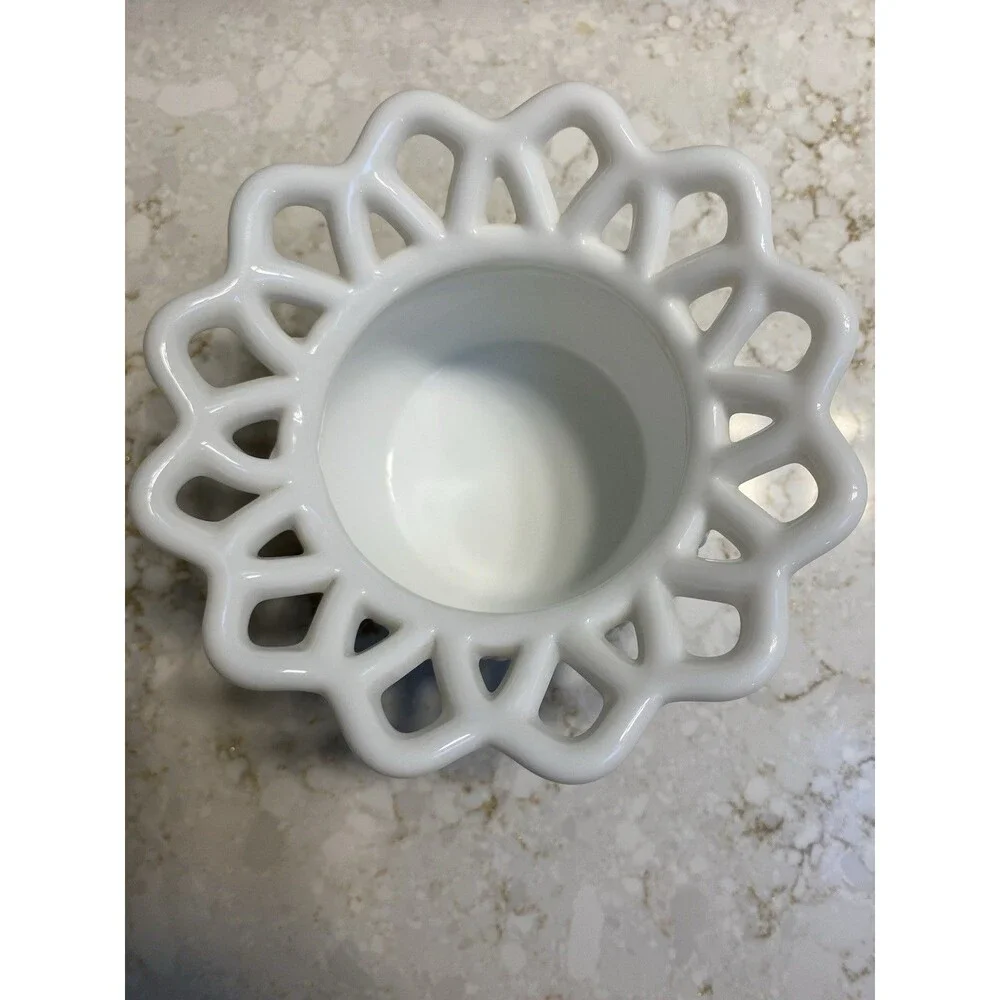 White Milk Glass Diamond Pattern Lace Edge Round Bowl Pressed Glass 5\